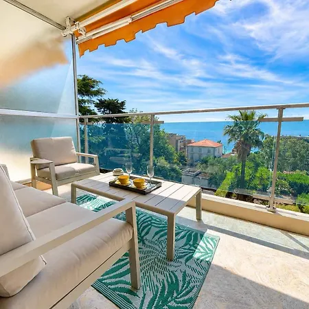 公寓 Lucia - Sea View- Pool- Walking Distance 戛纳