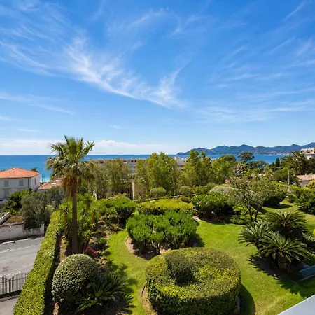 Apartment Lucia - Sea View- Pool- Walking Distance Cannes